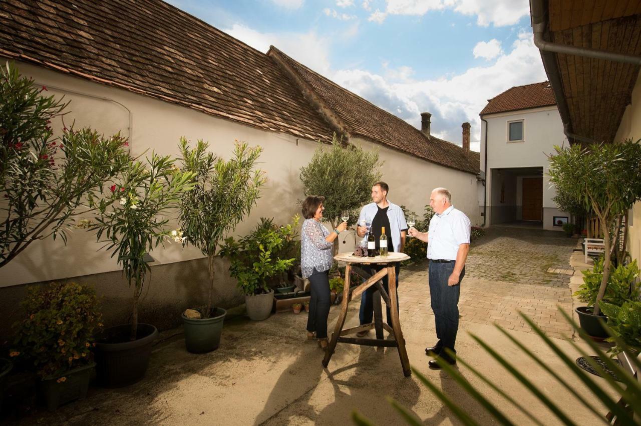 Weingut Familie Krell Hotel Mitterretzbach Esterno foto
